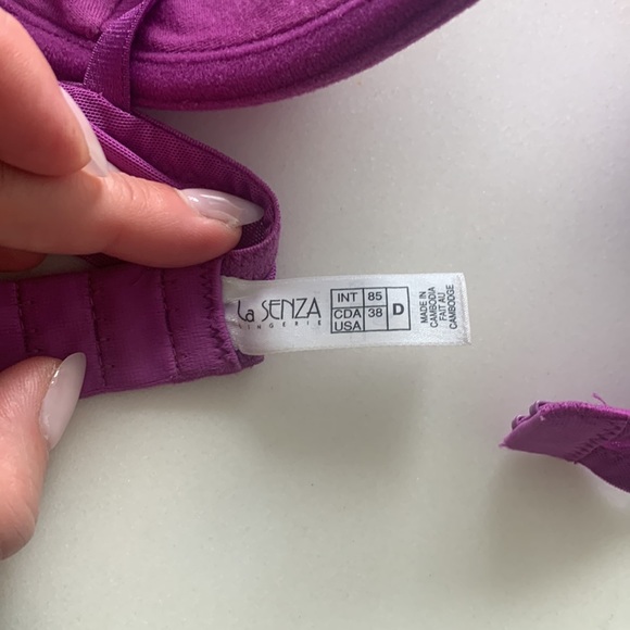 2 Bras - black 36D, purple 38 D - Picture 3 of 4